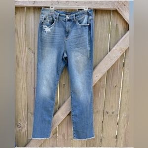Judy Blue 14W Straight fit distressed jeans